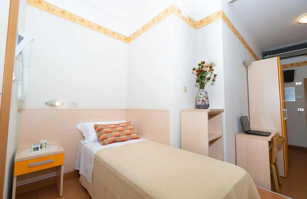 Hotel Sampaoli-1
